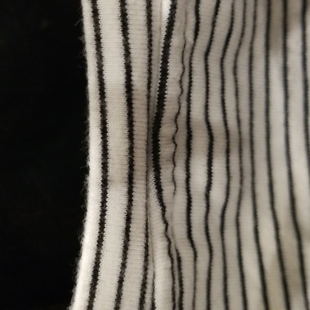 Forever 21 Black and White Striped Crewneck Graphic Tee Size S - Picture 16 of 16